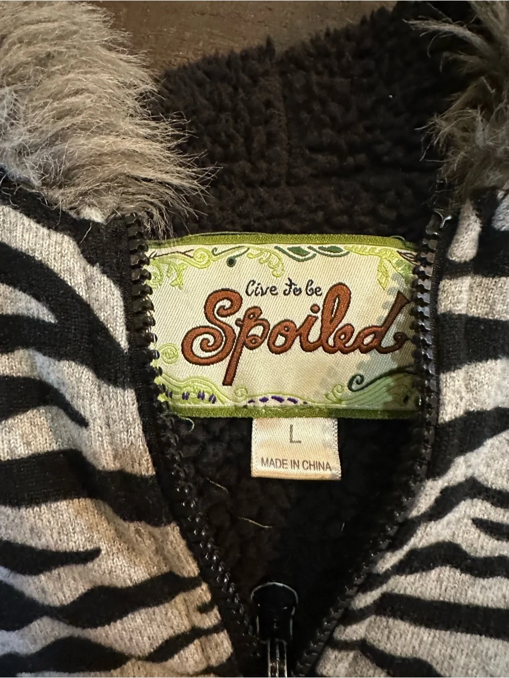 Spotted Zebra-Print Fur Trim Zip Jacket - Unbranded - Picture 4 of 5